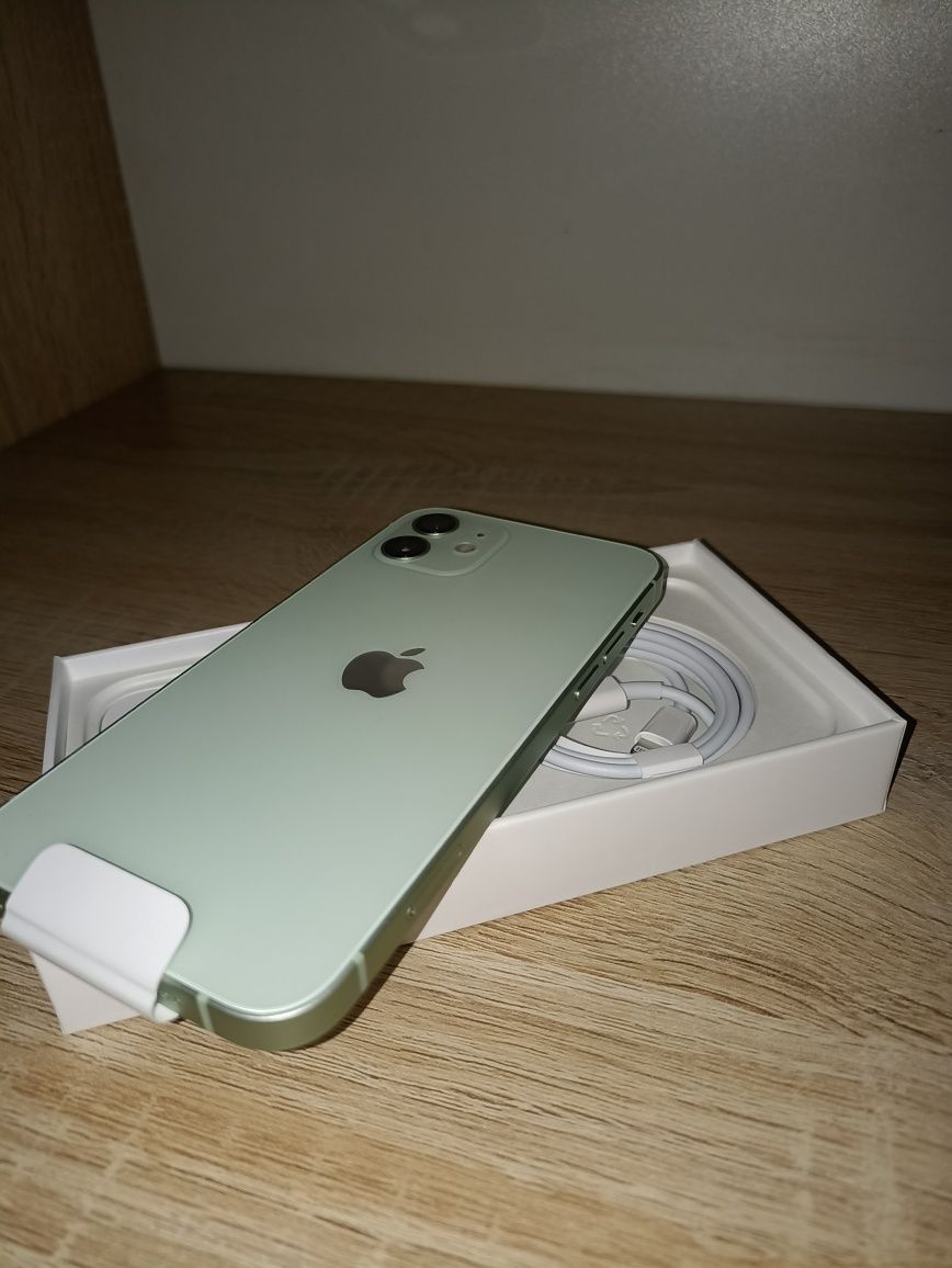 Iphone 12  новый