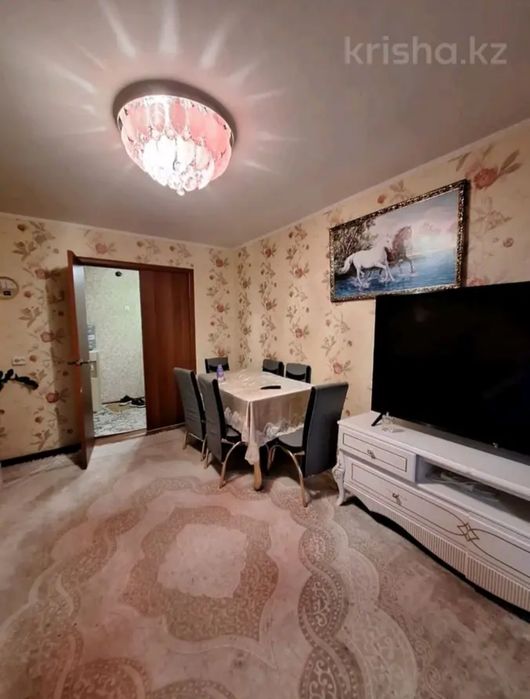 Сдаётся двухкомнатная квартира кошукова 14А