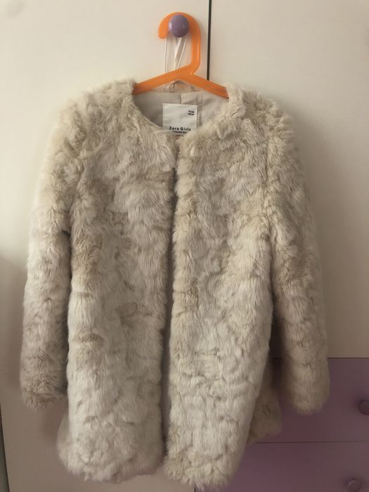 Haina de fetite, Zara girl