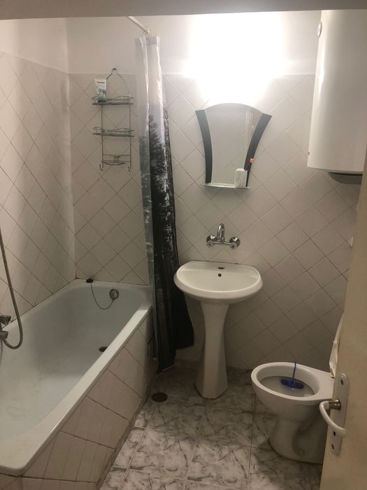 Дава се под наем Двустаен апартамент в Стара Загора, Център - 56 кв.м за 249.9 € - Снимка #2