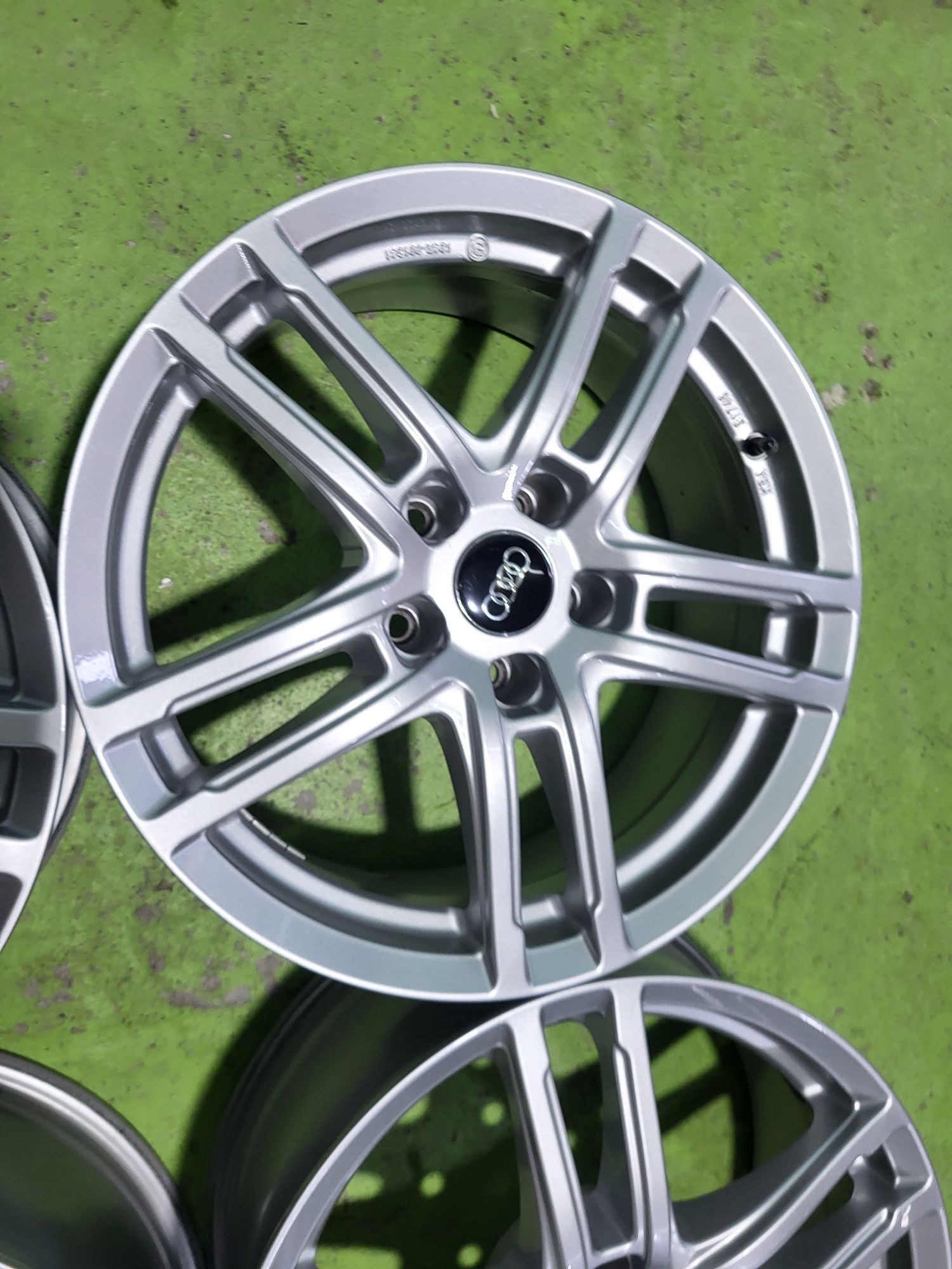 17 5x112 Audi A4 A6 A3 Vw Skoda 5х112