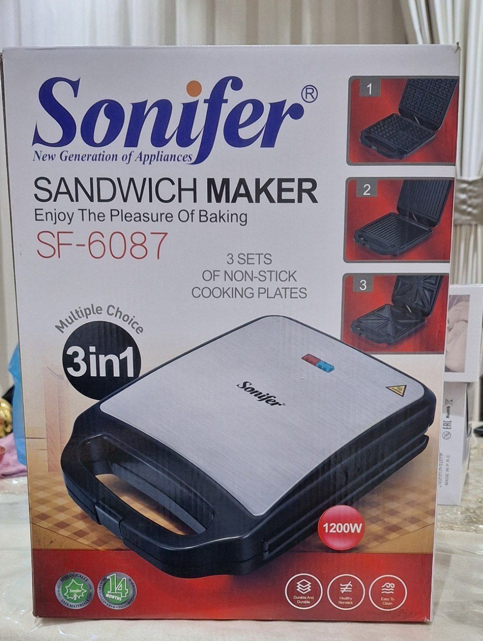 Мультифункциональная вафельница Sonifer sf 6087 имеет три сменных пары