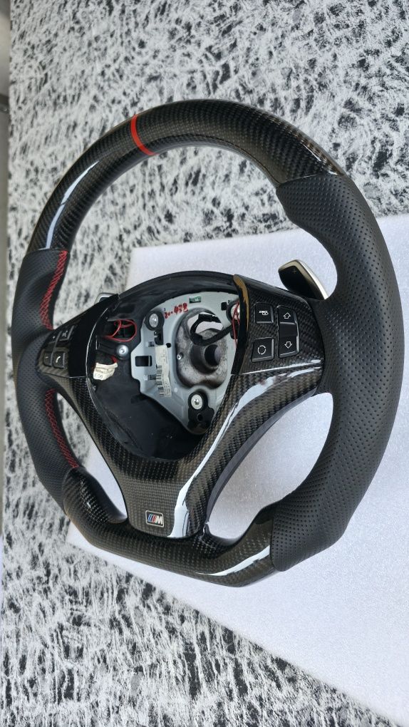 Volan ergonomic M Performance din carbon X5/X6 E70/E71/E72