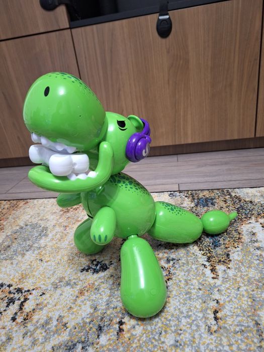 Squeakee dino-dinozaur interactiv baloane