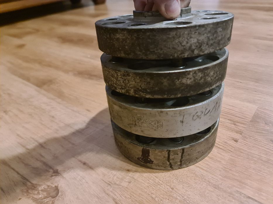 Distantiere, flanse H&R Vw Touareg-Porsche 30/40 mm