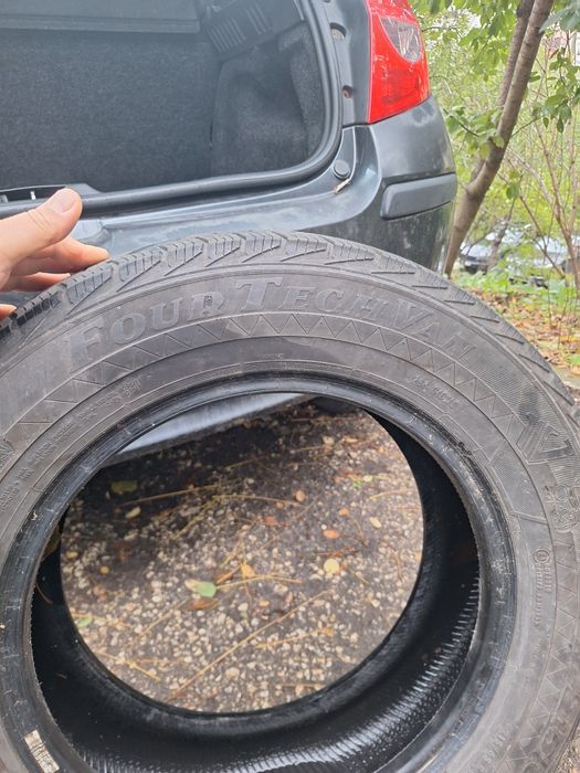 Anvelopa dubiță 215- 65- R16 c  210 lei