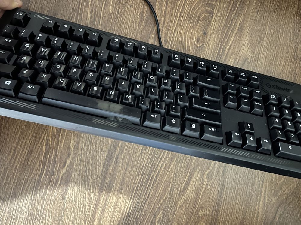 Tastatura GAMING Steelseries Apex 100 keyboard