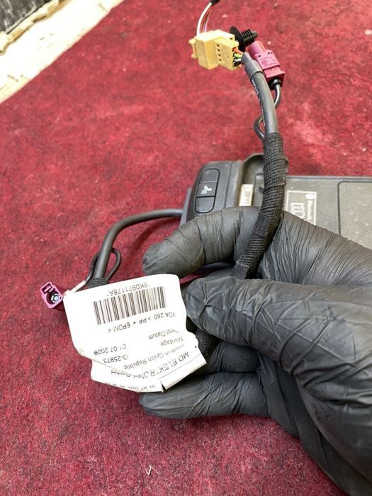 Стойка за телефон за Audi A4 A5 Q5 B8 8tс номер 8K0862401 A