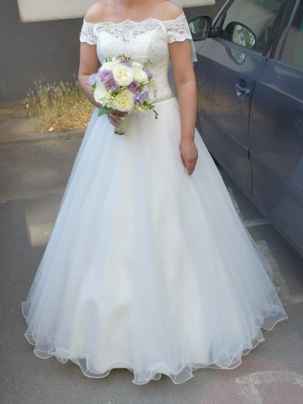 Rochie de mireasa marimea 36, impecabila