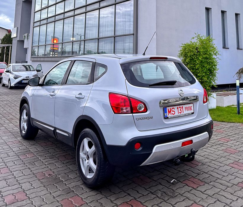 Nissan Qashqai 1.6Benzina Parktronic(Fata+Spate)Navi Pilot Auto Carlig