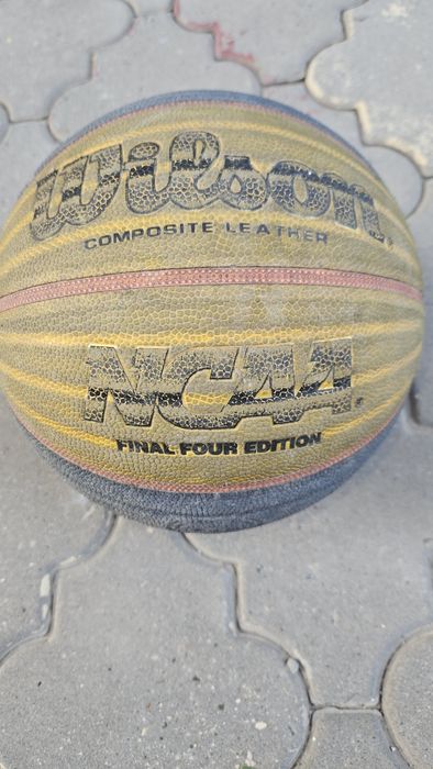 Продаю баскетбольный мяч пыльный дешево