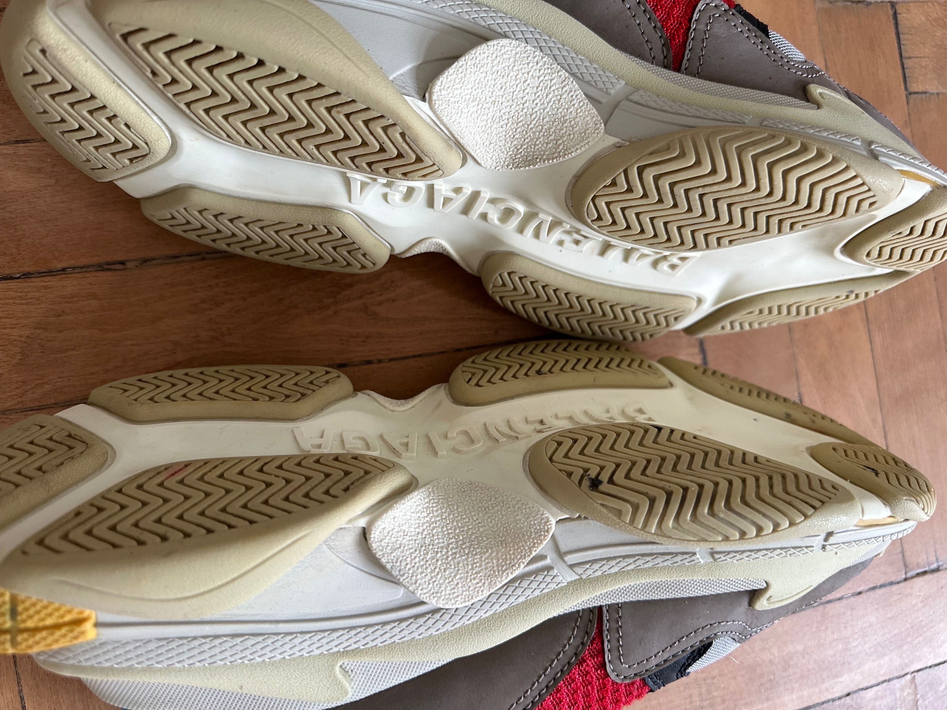Vand adidasi Balenciaga triple S impecabili nr 42