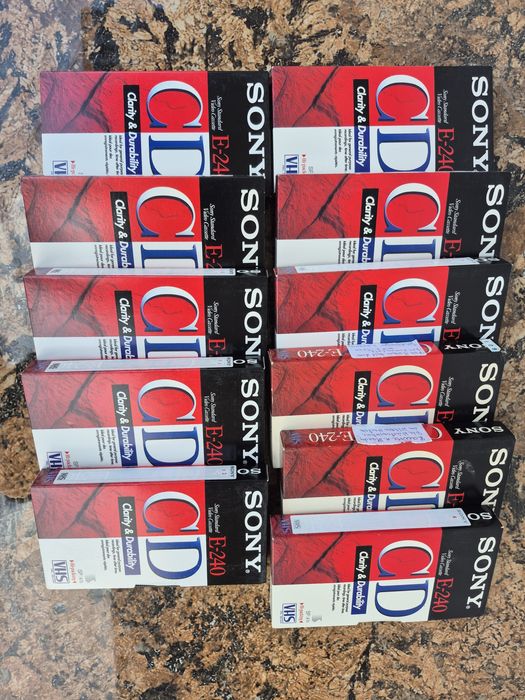 Vând 82 casete video VHS originale TDK,Sony 240 minute, filme Acțiune