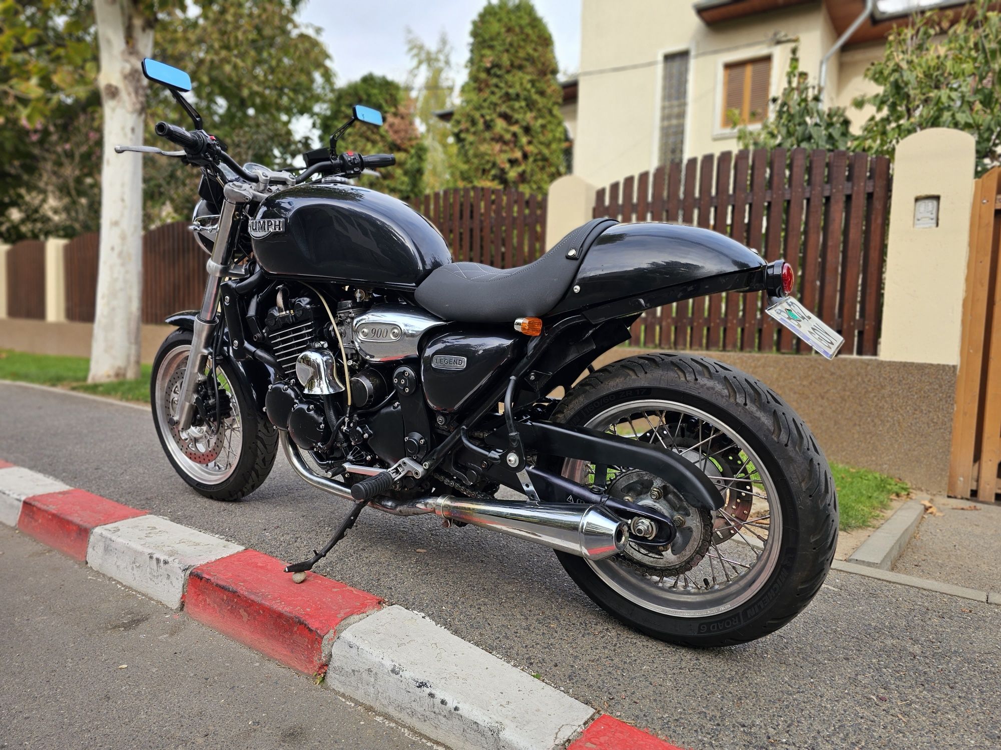 Triumph Legend TT 2000 - Cafe Racer