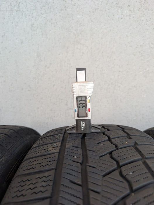 Jante 5 spite 18" Volvo XC40 XC60 S60 V60 CC S90 V90 anvelope 235/55R18 ZEETEX 2022 - 31471553