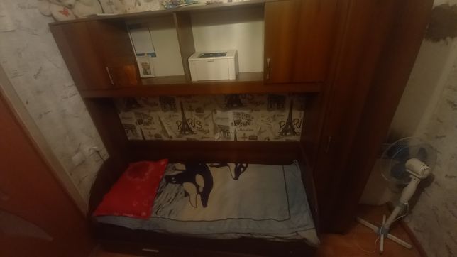 продается кровать полу шкаф