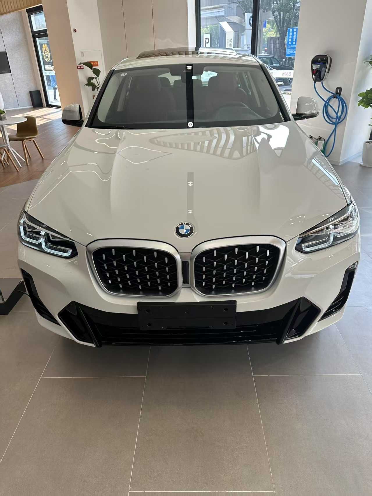 BMW X4 25i и 30i MSport