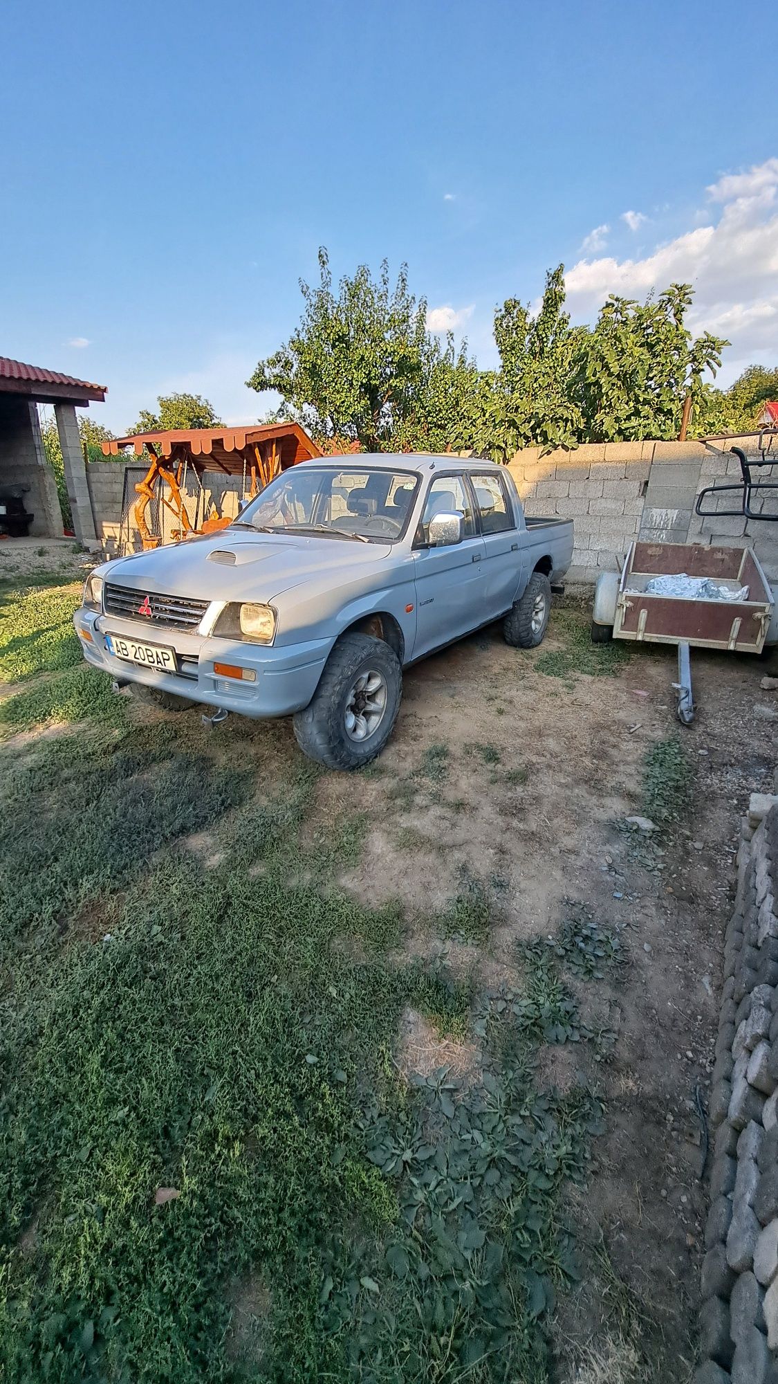 Mitsubishi l200 pompa clasica
