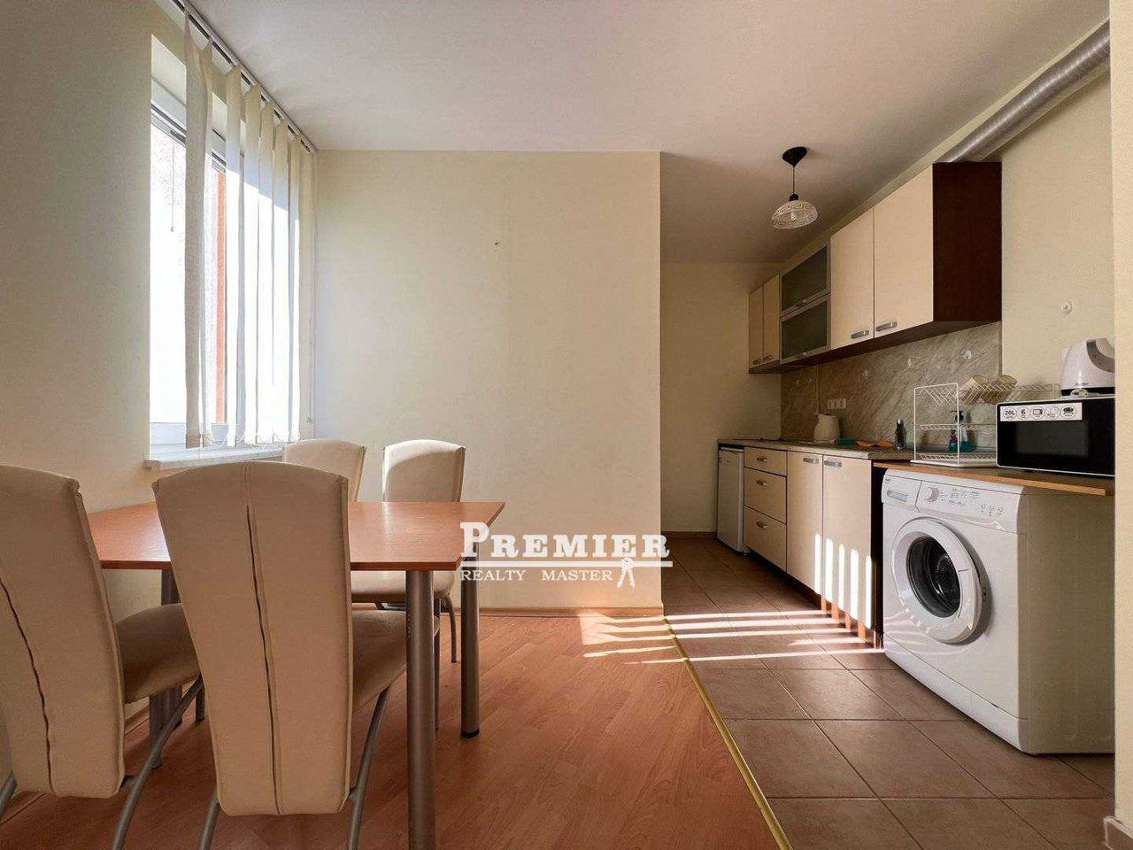 Продава се Двустаен апартамент в Поморие - 64 кв.м за 1024 €/кв.м - Снимка #10