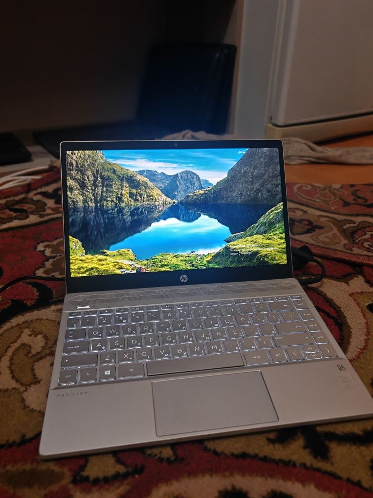 Ультрабук Нр Pavilion Core i3-8145
