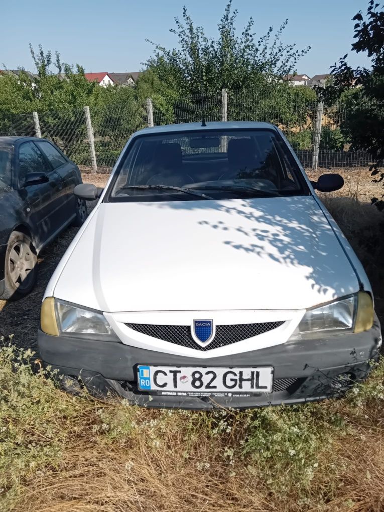 Vând Dacia Solenza