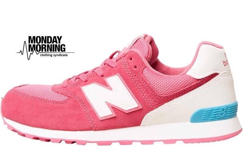 New Balance • 574