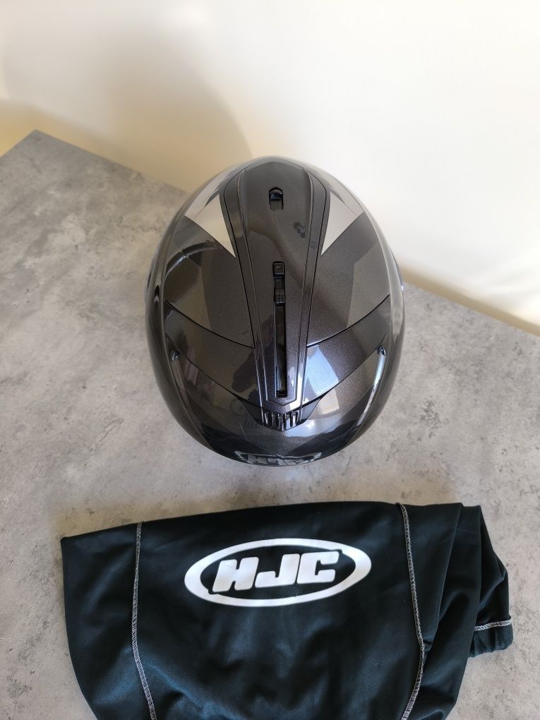 Нова каска HJC is-17