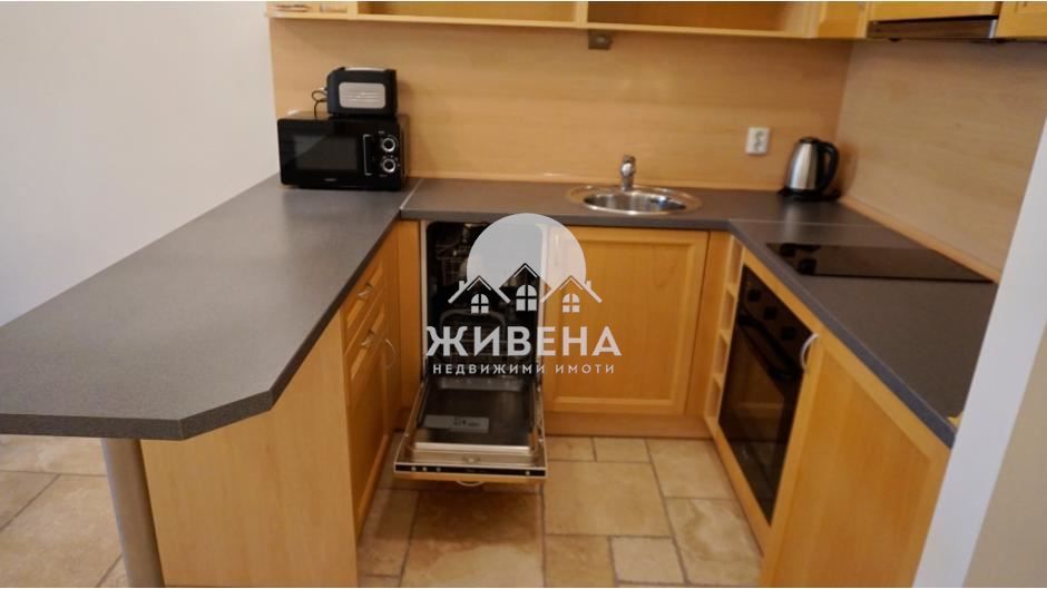 Продава се Двустаен апартамент в с. Топола, Област Добрич - 89 кв.м за 821 €/кв.м - Снимка #4