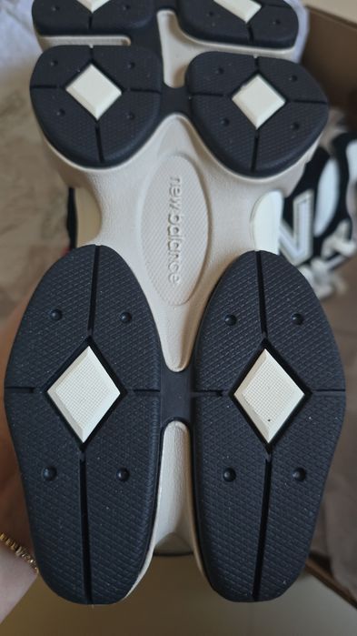 Adidași dama New Balance 9060