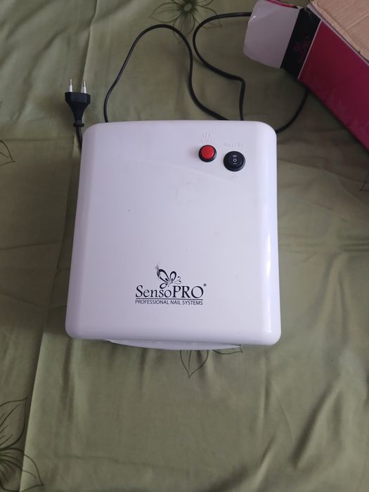 Vând lampa UV Utilizata putin