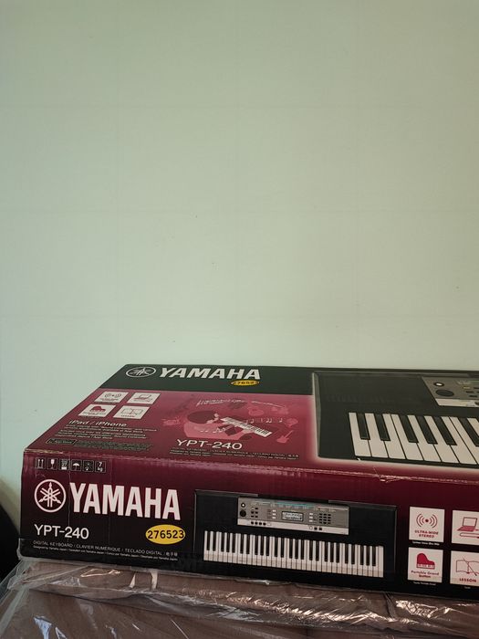Синтезатор Yamaha YPT - 240