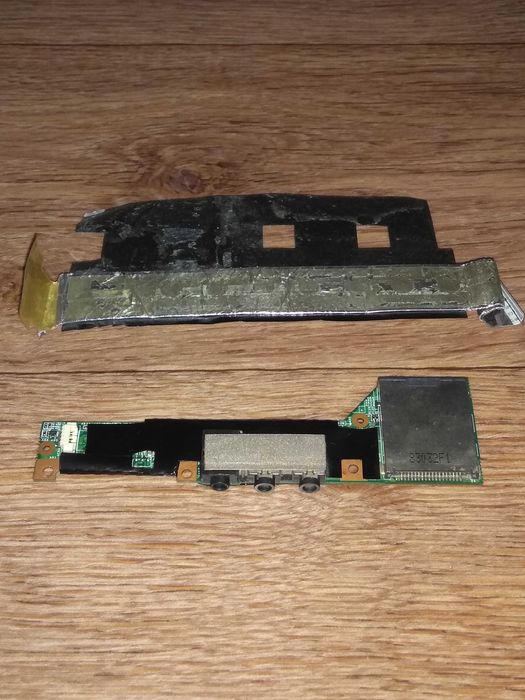 Продам плату со шлейфом от Fujitsu-Siemens AMILO Pi 3340