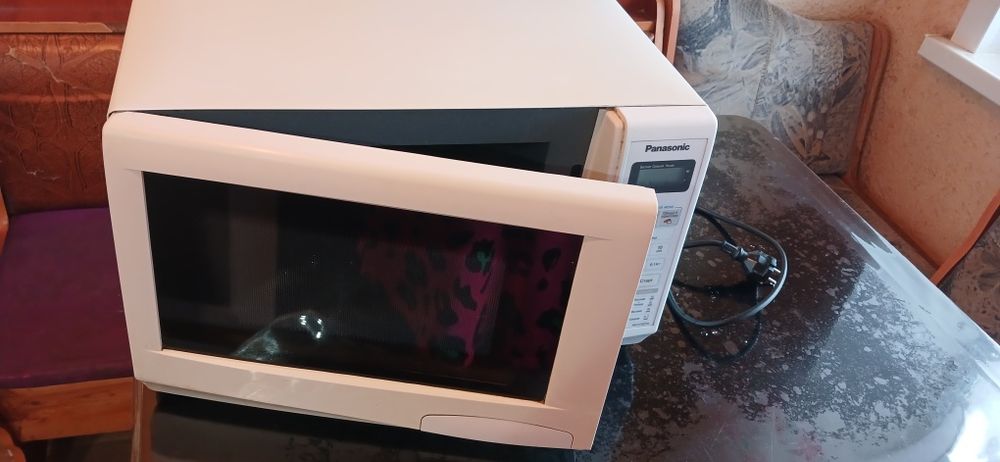 продам микроволновку Panasonic в рабочем состоянии