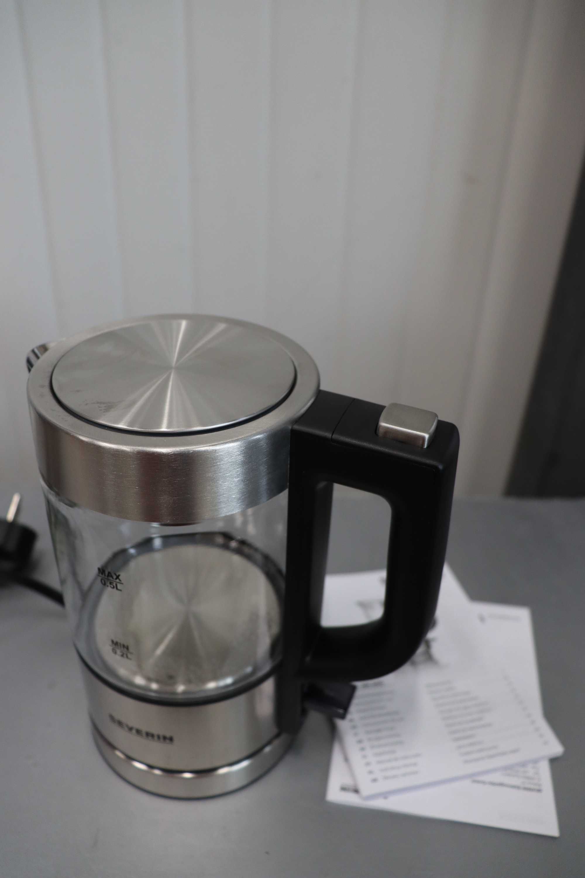 Чайник Severin WK3472, 0.5л, 1100W, Скрит нагревател, Дисплей за ниво