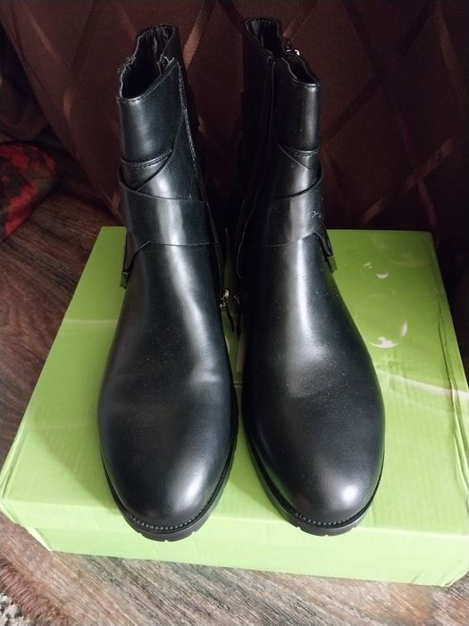 Полусапоги женские.