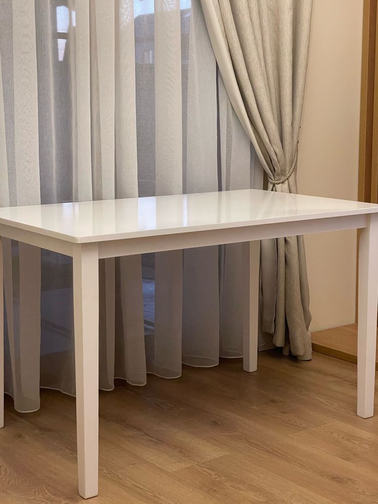 Se vinde masa alba bucatarie 120x75 cm