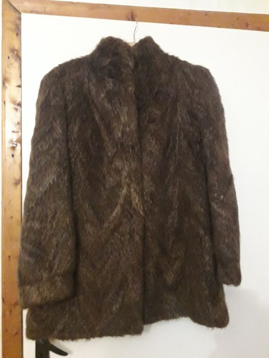 Дамски кожух от нутрии-размер 50