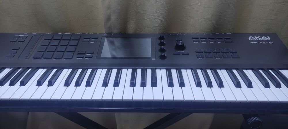 Akai mpc key61 синтезатор