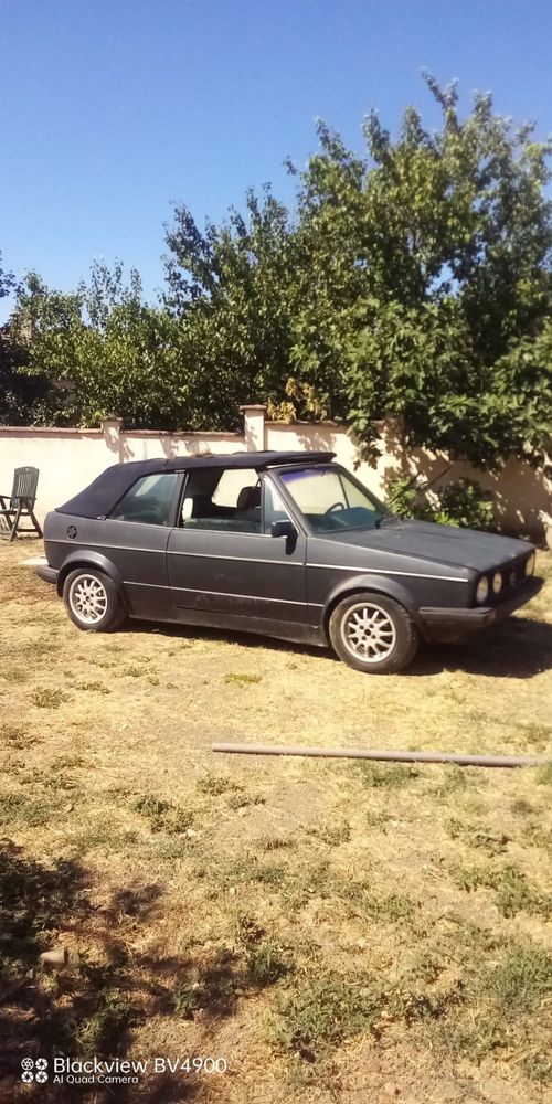 Vlkswagen golf.