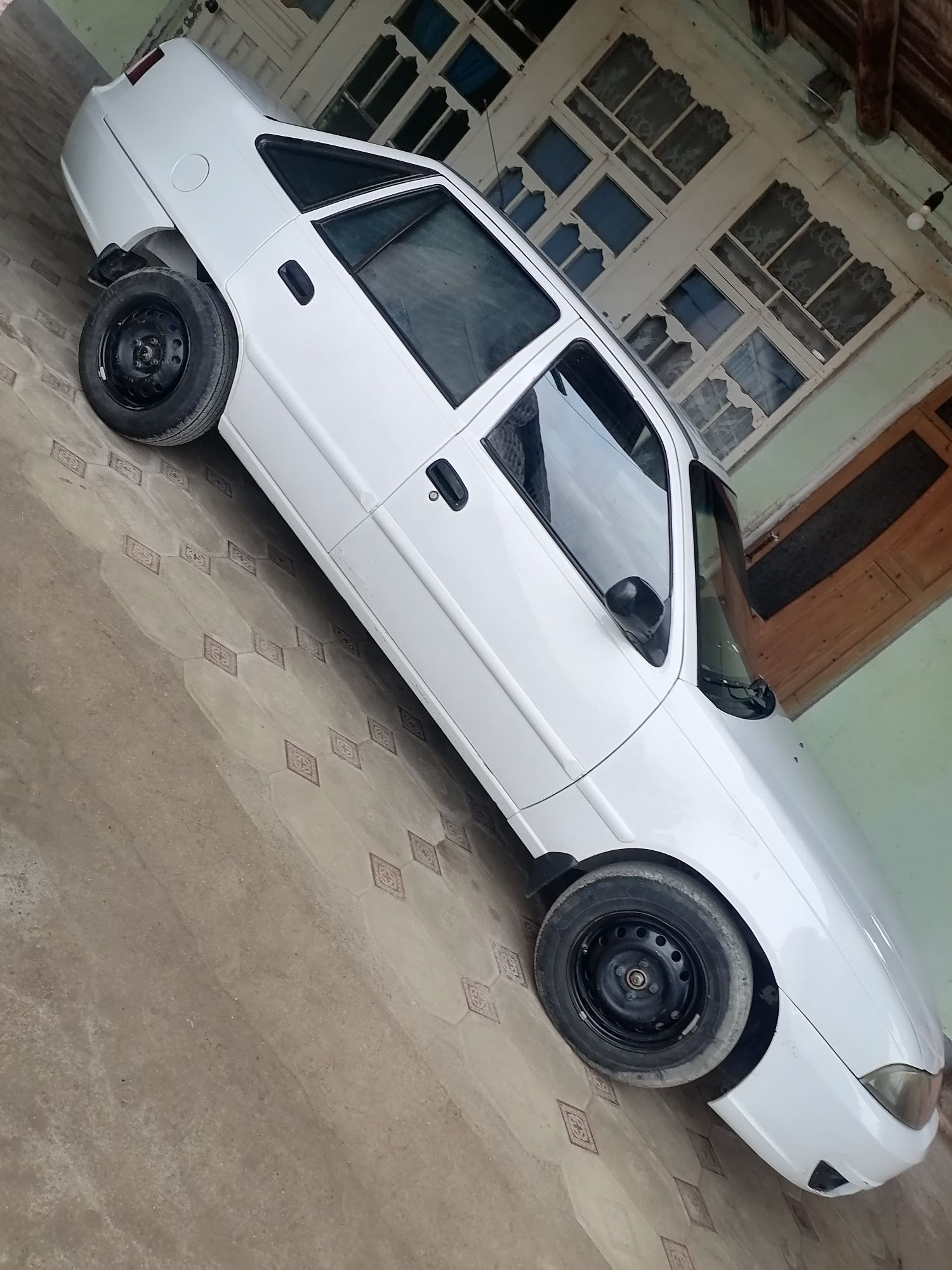 Nexia 2 1.6 Dons