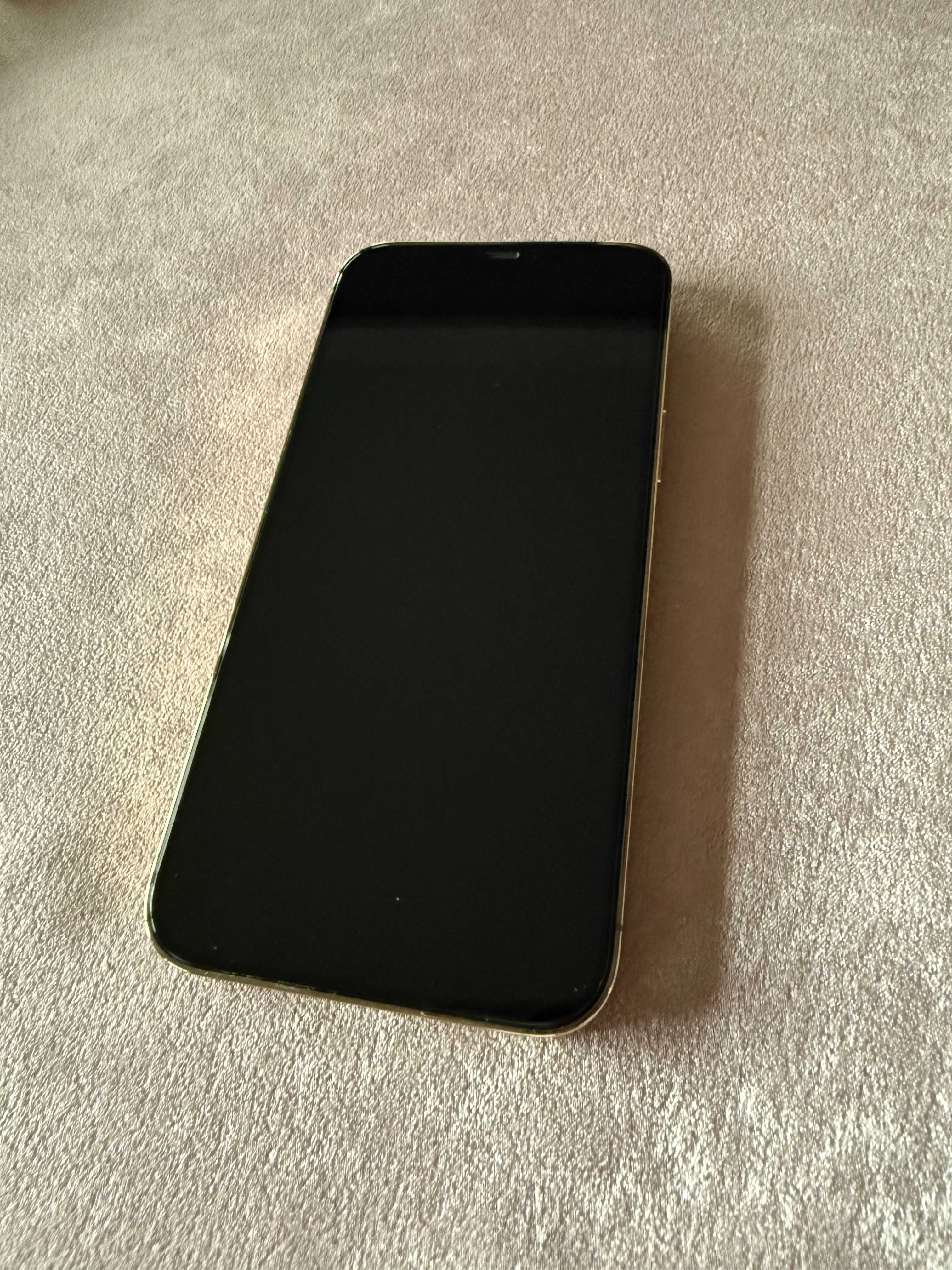 iPhone 12 Pro Max Gold 128GB, 4 кейса подарък - Като НОВ