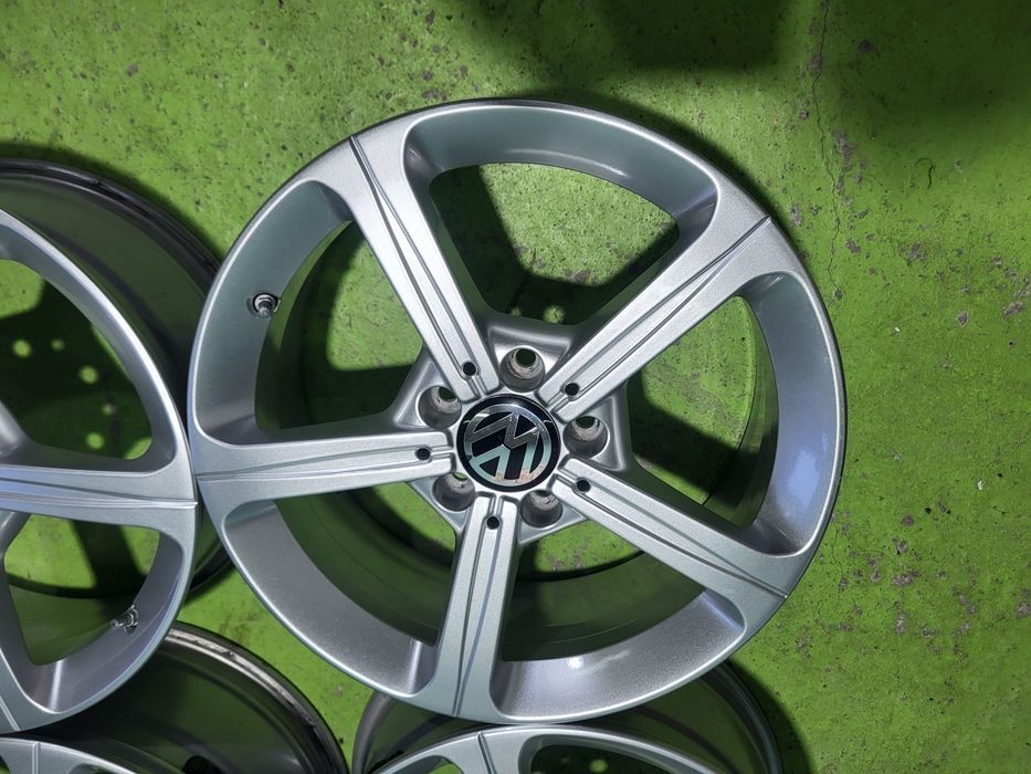 17 5x112 Vw Touran Caddy Golf лети джанти 5х112