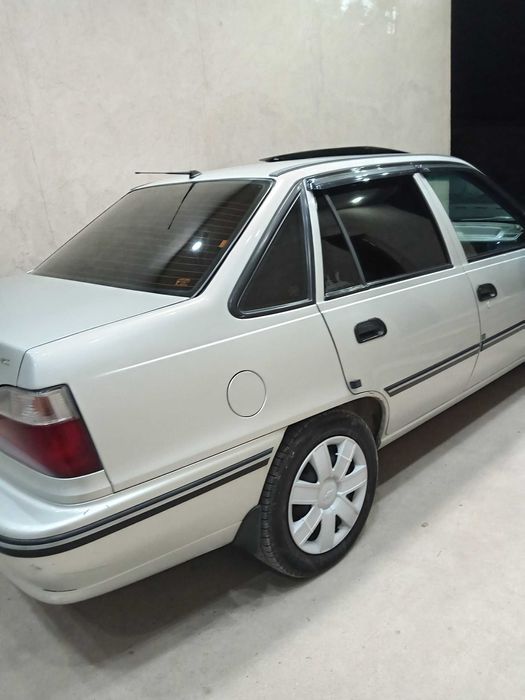 Срочно нексия 1 сотилади 2008 йил