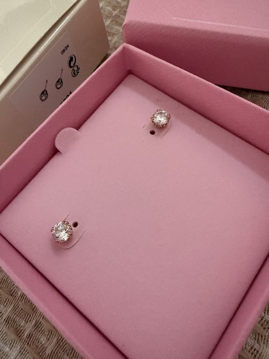 Обеци  Swarovski