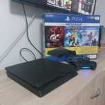 Продам  PS4 приставку