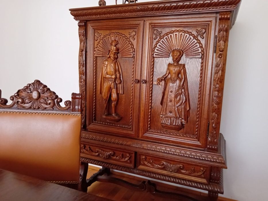 Mobila lemn masiv sculptat manual Renastere Soaniola ( Cervantes )