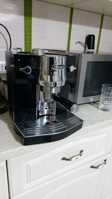 Espressor manual De'Longhi EC 820B 1450W 15 bar  1 l Negru Inox