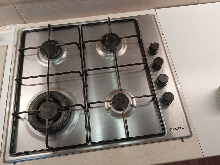 Plita ARCTIC pe gaz și electrica