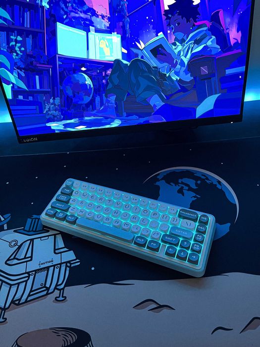 Tastatura mecanica Womier WK60 - switchuri lubrifiate manual