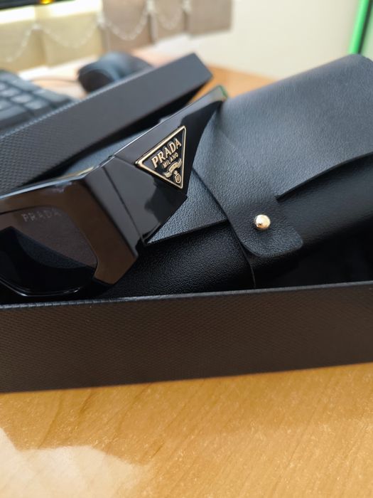 Нови Слънчеви очила - Prada